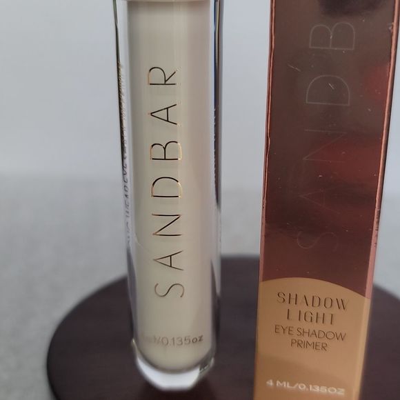Sandbar Beauty Shadow Light Eyeshadow Primer - Picture 2 of 8